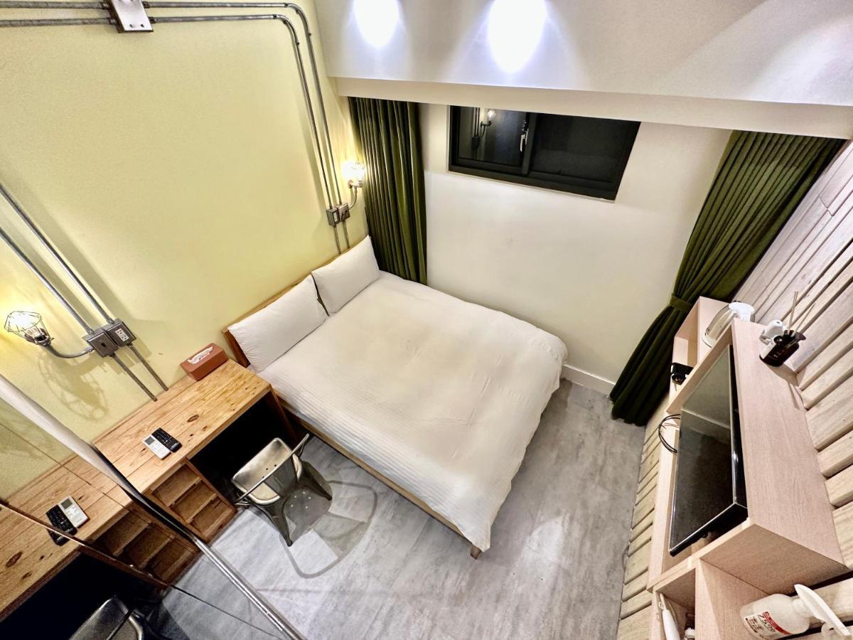 小鹿 Homestay Тайджун Екстериор снимка